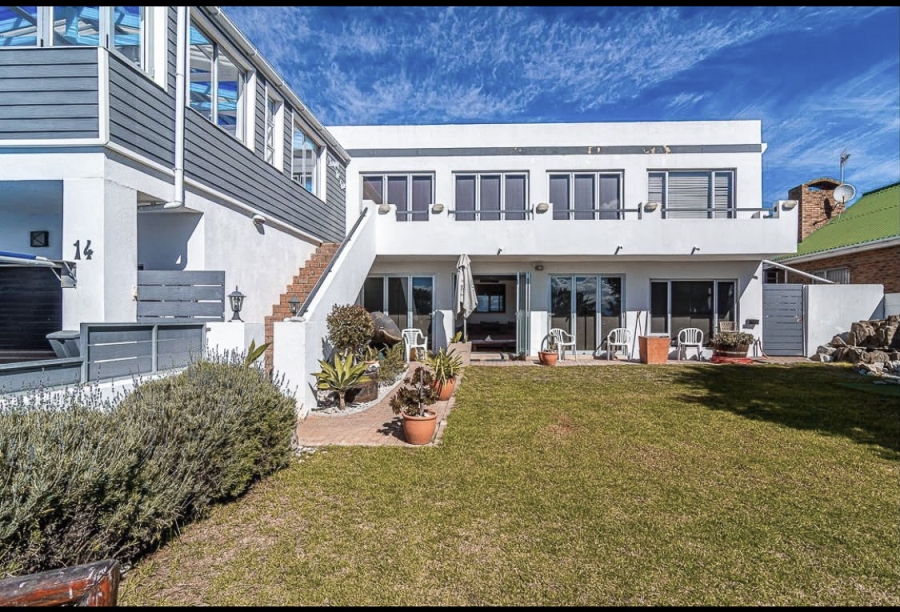 7 Bedroom Property for Sale in Kleinbaai Western Cape
